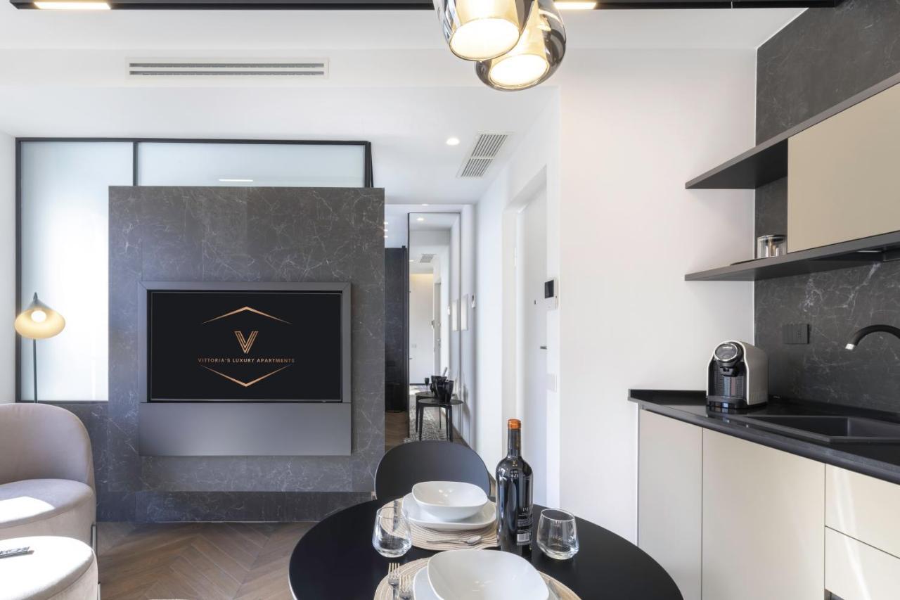Vittoria'S Luxury Apartment Cagliari Exterior foto